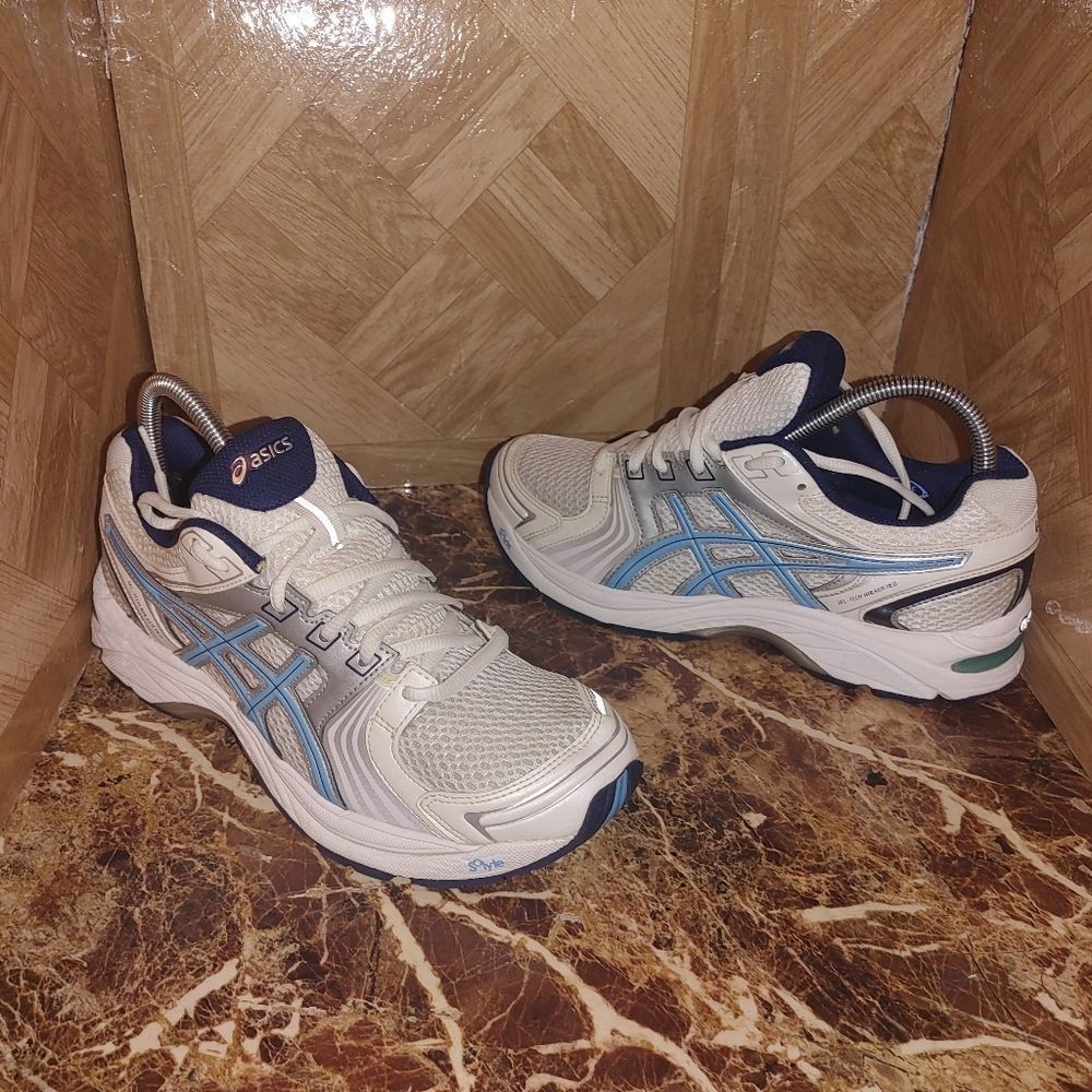 Asics White and Light Blue Women's Running Sneakers